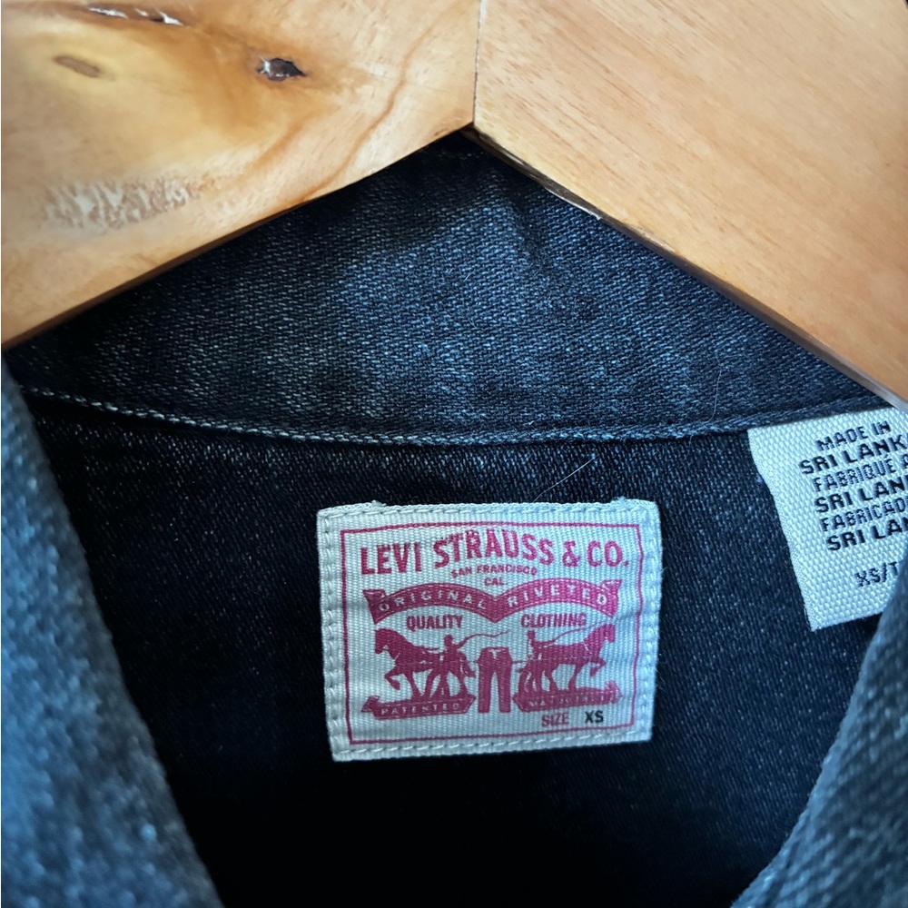Levi's Black Button-Down Western Shirt - Picture 4 of 5